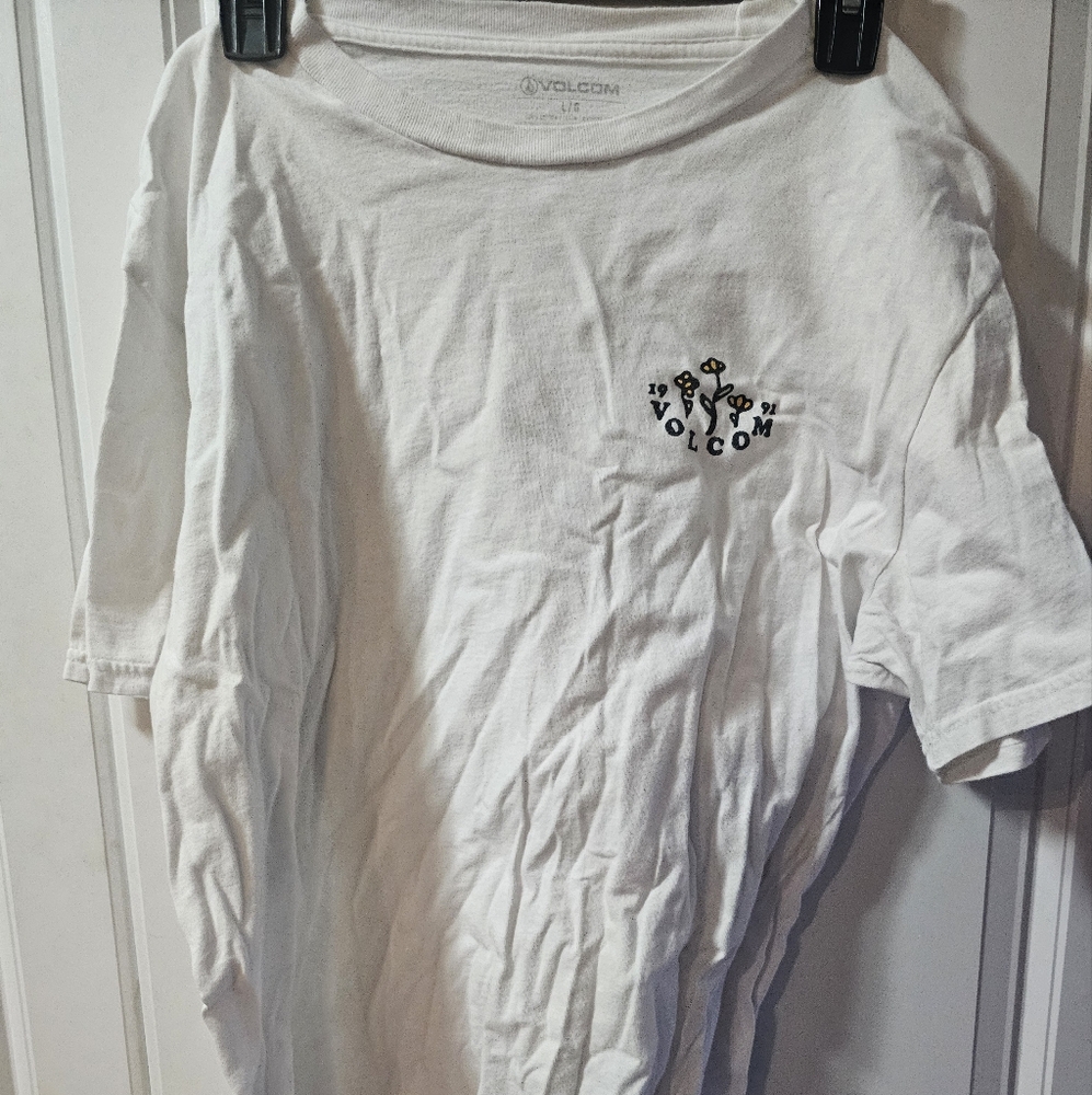Mens volcom shirt